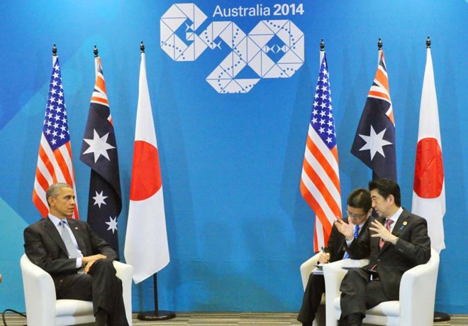 Thủ tướng Nhật Bản Shinzo Abe gặp Tổng thống Mỹ Barack Obama bên lề hội nghị G20. (Nguồn: KYODO)
