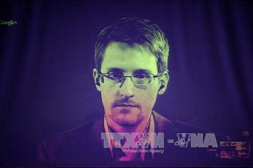 Cựu nhân viên tình báo Edward Snowden. Ảnh: AFP/TTXVN