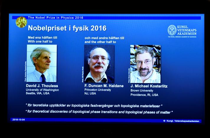 Bagel, pretzel show twists of Nobel Prize-winning work in physics
