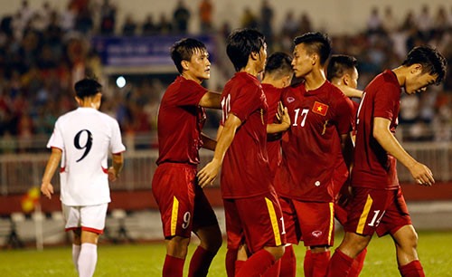 Việt Nam will play Indonesia in a friendly on October 9. — Photo toquoc.vn  Read more at http://vietnamnews.vn/sports/344137/viet-nam-travel-to-indonesia-without-four-players.html#t6P6k08bK8B9eHQy.99