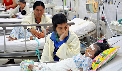 Widespread pneumonia sends children to hospitals in southern Vietnam