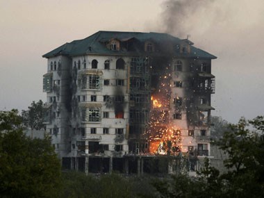 Ấn Độ: Đấu súng dữ dội ở Pampore, 2 kẻ khủng bố bị tiêu diệt