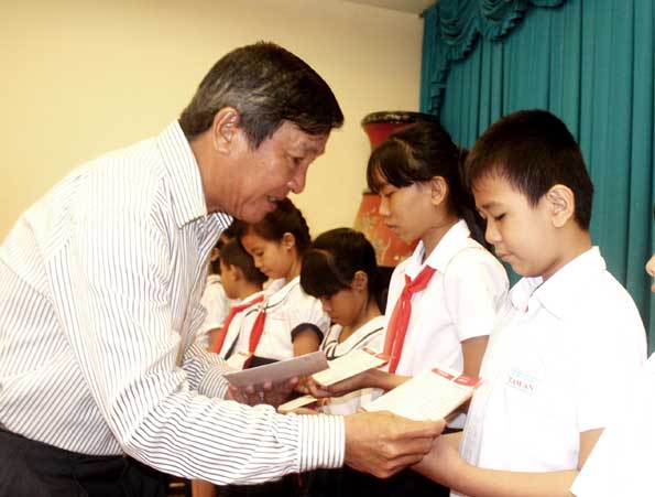 250 "Giving strength to students" scholarships awarded