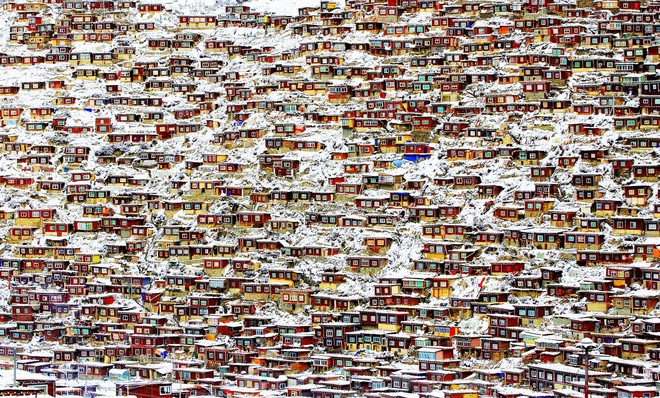 ‘Larung Gar Buddhist Academy, China, by Qingjun Rong’ wins Honourable Mention title in Architecture category.