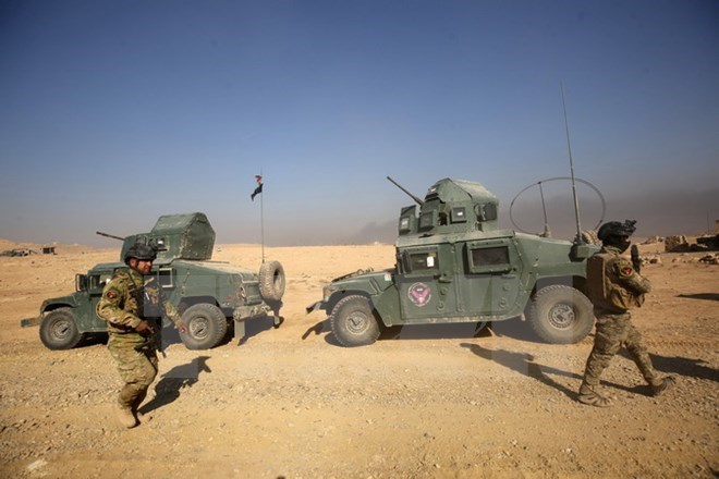 Bị dồn vào chân tường ở Mosul, IS gia tăng tấn công bom xe liều chết