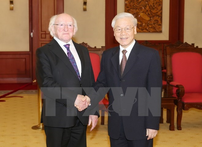 President of Ireland Michael D. Higgins (L) meets with Party General Secretary Nguyen Phu Trong