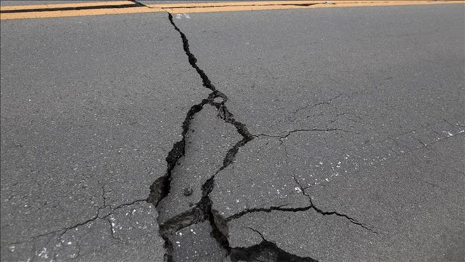 Động đất 6,2 độ Richter rung chuyển Tây Indonesia, người dân hoảng sợ