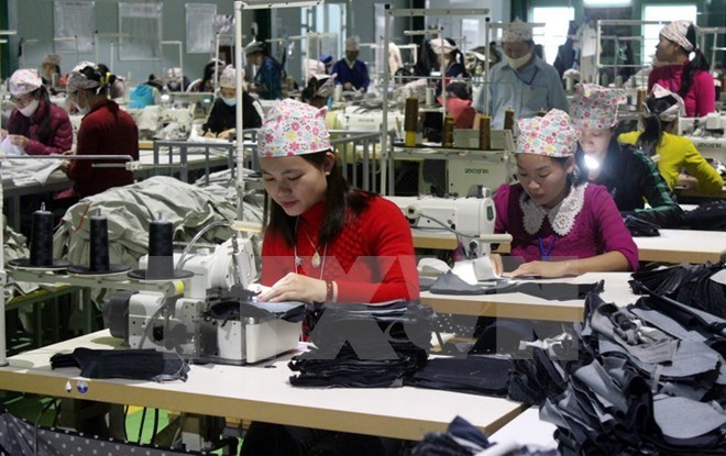 Minimum wage to increase 7.3 percent from early 2017