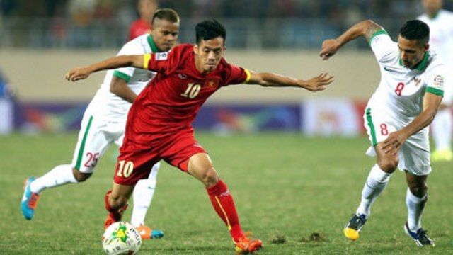 Văn Quyết (10) sẽ ra sân và ghi bàn vào lưới Indonesia?