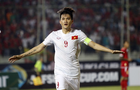 Striker Lê Công Vinh has become best Vietnamese scorer in AFF Cup history. — VNS Photo  Read more at http://vietnamnews.vn/sports/347059/three-vn-players-in-aff-cup-squad.html#WOLslZwkkWEJ64d3.99