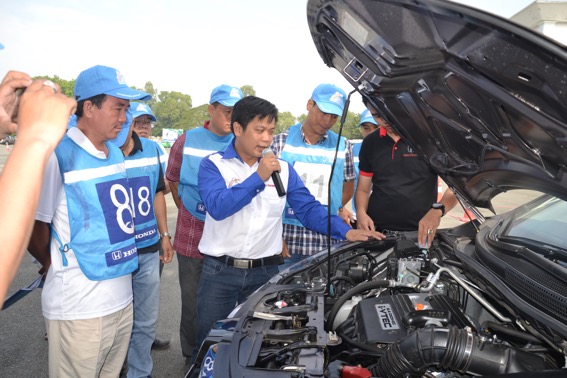 Honda Vietnam provides safety driving guidance for drivers