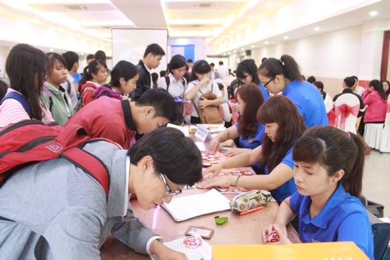 Long Thanh Golf to award 90 scholarships to students