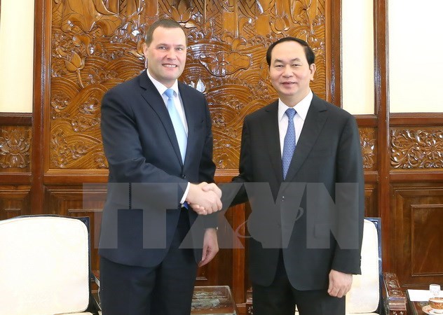 President greets outgoing Czech ambassador