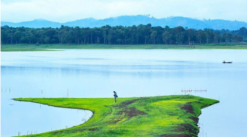 Ea Kao Lake