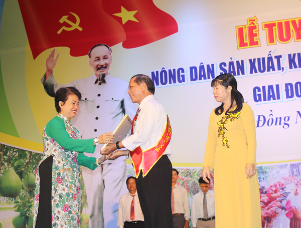 Good farmers in production and business honored