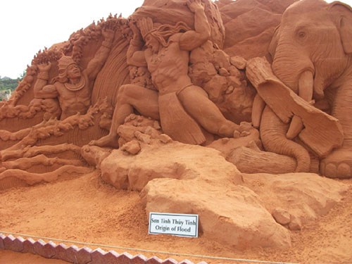 A statue at the Forgotten Land park. (Source: www.baobinhthuan.com.vn)