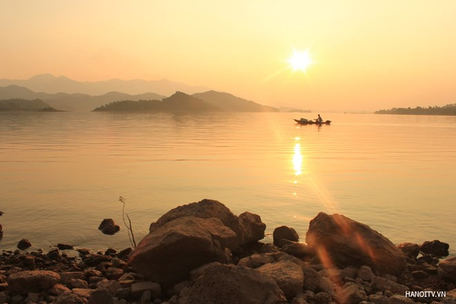 Nui Coc Lake is a man-made lake. It was constructed in 1978 to supply water for farming and use by local people.