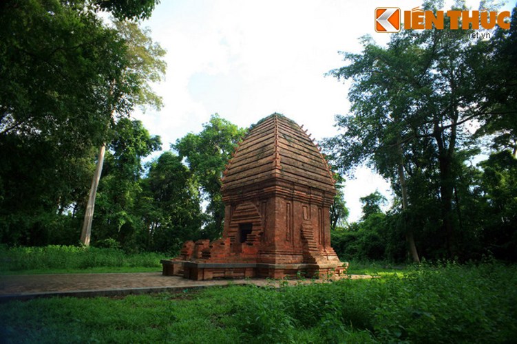 Yang Prong Tower