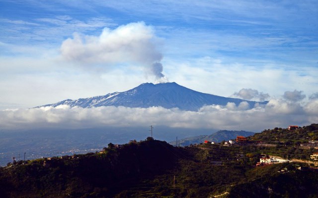 Ngọn núi lửa Etna tại đảo Sicily (miền Nam Italy). (Nguồn: AFP)