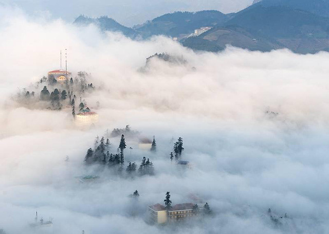 View of Sapa from San May