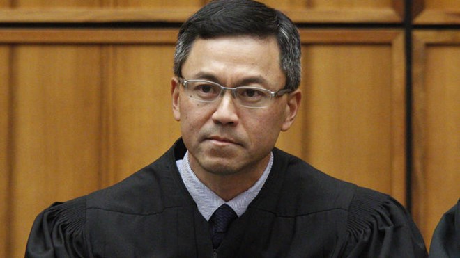 Thẩm phán liên bang ở tiểu bang Hawaii, ông Derrick Watson. (Nguồn: AP)