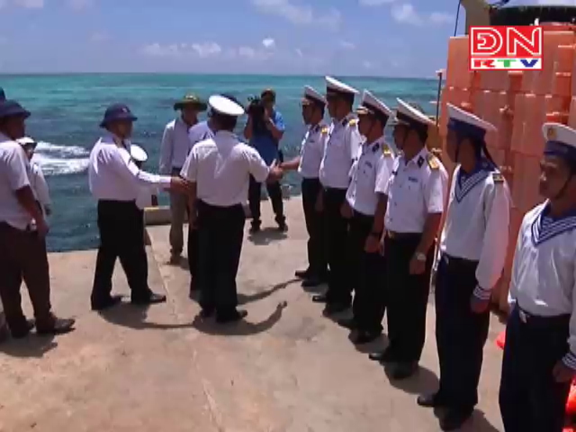 Đoàn công tác Đồng Nai thăm cán bộ chiến sĩ Trường Sa và Nhà Giàn DK1/7