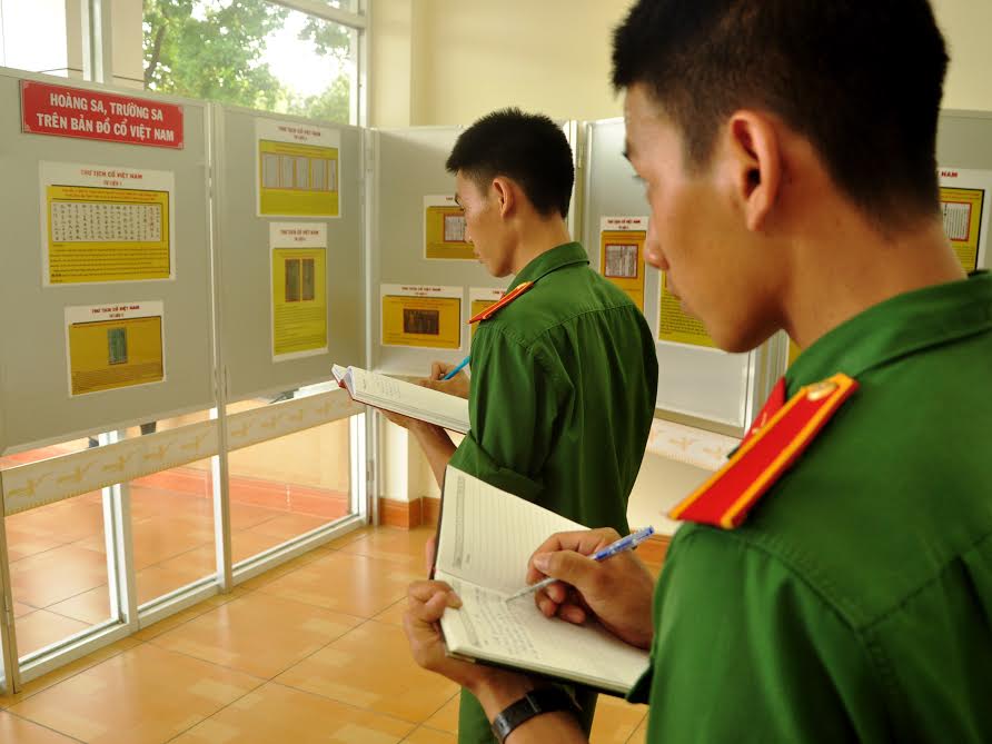Hoang Sa, Truong Sa exhibition opened in Dong Nai