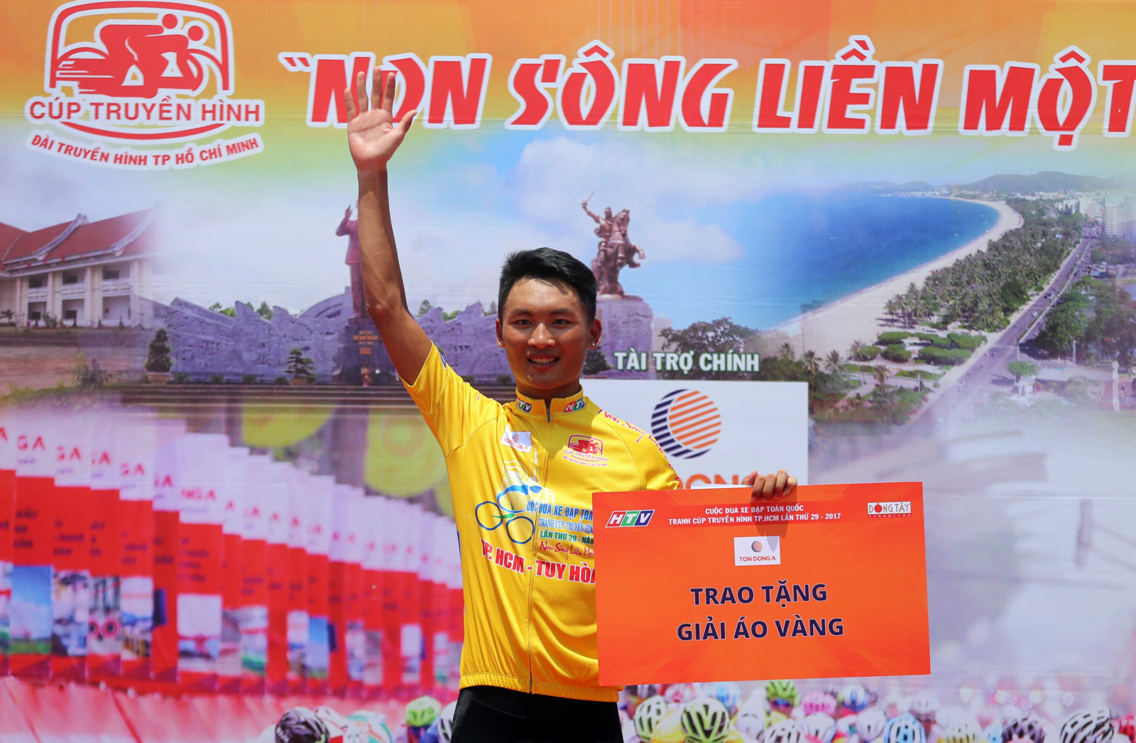 Nguyễn Văn Dương (Bike Life Đồng Nai) vẫn giữ Áo vàng