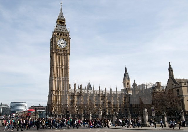 Quang cảnh bên ngoài tòa nhà Quốc hội Anh ở London ngày 30/3. (Nguồn: AFP/TTXVN)