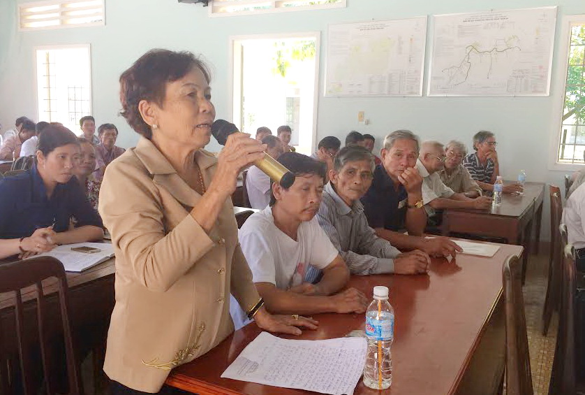 Một cử tri xã Nam Cát Tiên phản ánh về tình trạng khai thác cát của hợp tác xã Phú Xuân gây sạt lở đất, nhà của dân