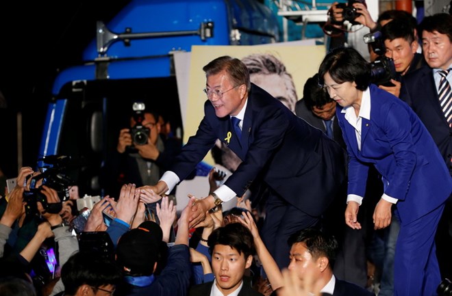 Bốn thách thức đối với Tổng thống đắc cử Hàn Quốc Moon Jae-in