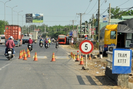 Trạm cân kiểm soát tải trọng lưu động đặt trên quốc lộ 51 trước đây.