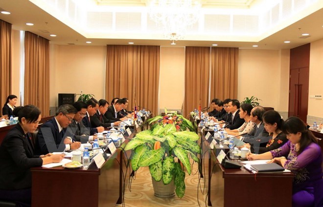 The talks between officials of the offices of the Communist Party of Vietnam Central Committee and the Lao People’s Revolutionary Party Central Committee 