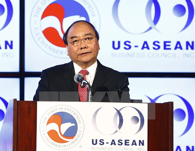 Thủ tướng Nguyễn Xuân Phúc dự và phát biểu tại Tiệc tối do Phòng Thương mại Hoa Kỳ và Hội đồng kinh doanh ASEAN- Hoa Kỳ chủ trì. (Ảnh: Thống Nhất/TTXVN)