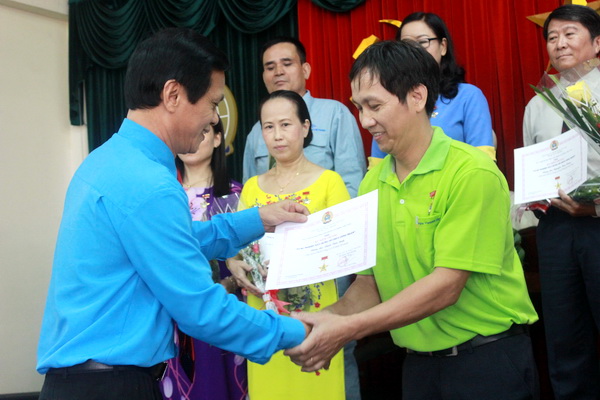 Cảnh báo thực trạng doanh nghiệp "thay máu" người lao động