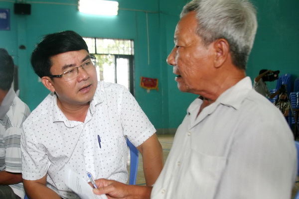 Lấy ý kiến người dân về công tác dân vận