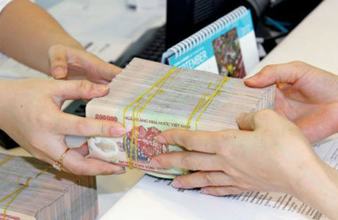 The Ministry of Finance has issued a circular to guide the implementation of Decree 69/2016/NĐ-CP on conditions for debt trading. — Photo congly.vn