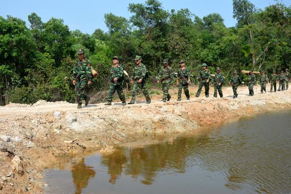 Khối thi đua quân sự miền Đông Nam bộ: Sơ kết phong trào thi đua quyết thắng