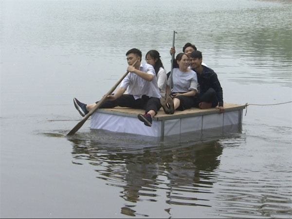 Ingenious students design lifesaving bed