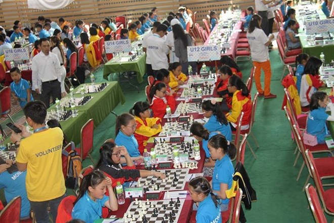 Young masters compete in the 2nd Eastern Asian Youth Chess Championships (Photo: vietnamchess.vn)