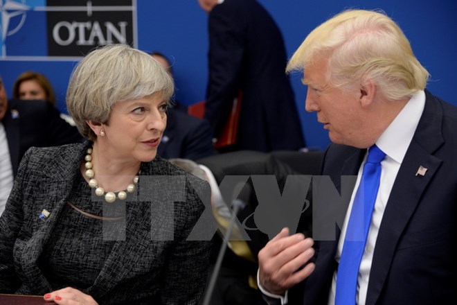 Thủ tướng Anh Theresa May (trái) và Tổng thống Mỹ Donald Trump. (Nguồn: AFP/TTXVN)