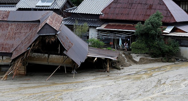 Mua lớn gây sạt lạt ở Niigata. (Nguồn: Reuters)