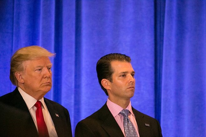 Tổng thống Trump và con trai Donald Trump Jr. (Nguồn: The New York Times)