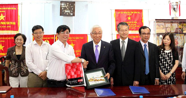Providing no-interest loans to poor students