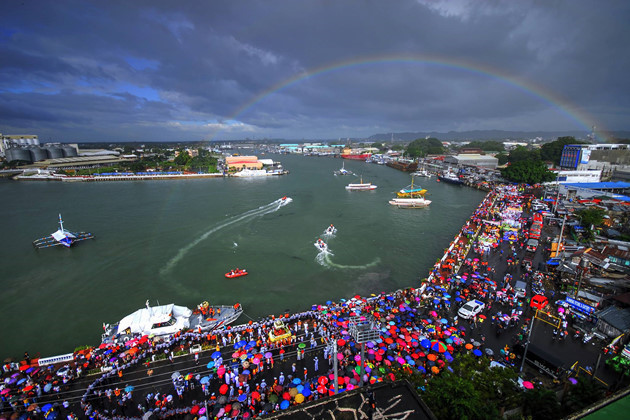 Dinagyang Festival, Water marches. Photographer: Raniel Jose Madrazo Castaneda - Philippines