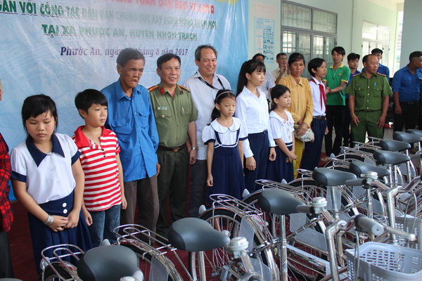 Community work launched in Nhon Trach district