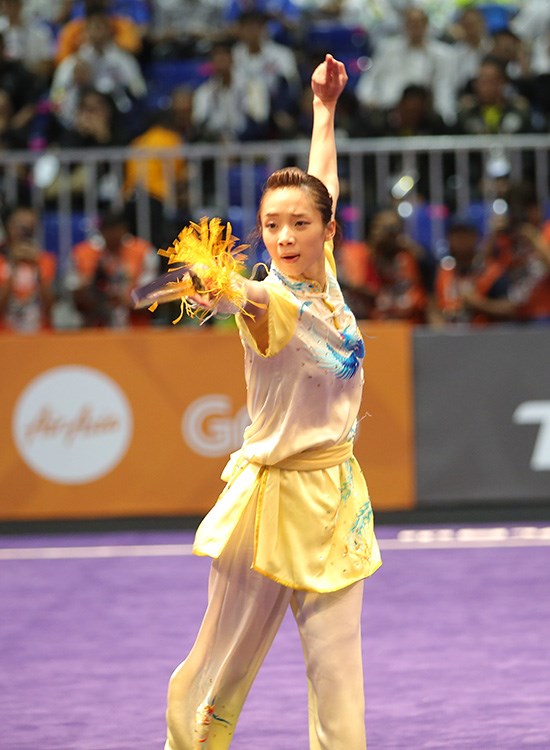 Vietnamese wushu artist Duong Thuy Vi at the competition (Photo: VNA)