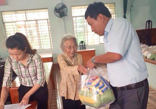 50 gifts for poor households
