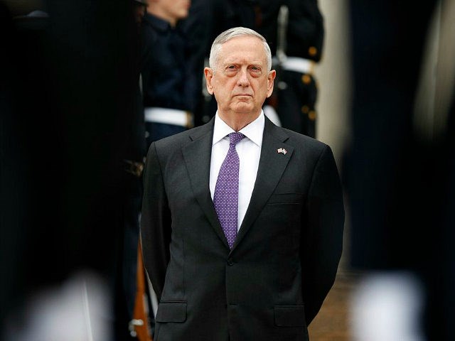 Bộ trưởng Quốc phòng Mỹ James Mattis bắt đầu chuyến thăm Ukraine