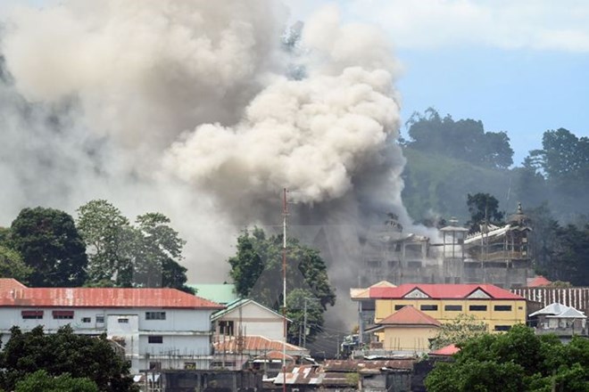 IS của không quân Philippines tại Marawi thuộc đảo Mindanao ngày 26/6. (Nguồn: AFP/TTXVN)